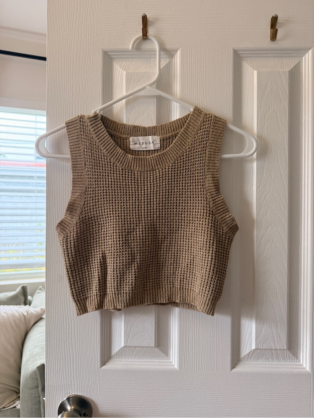 Medusa Beige Knit Sleeveless Crop Top